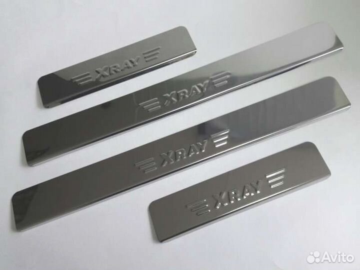 Накладки на пороги из нержавеющей стали