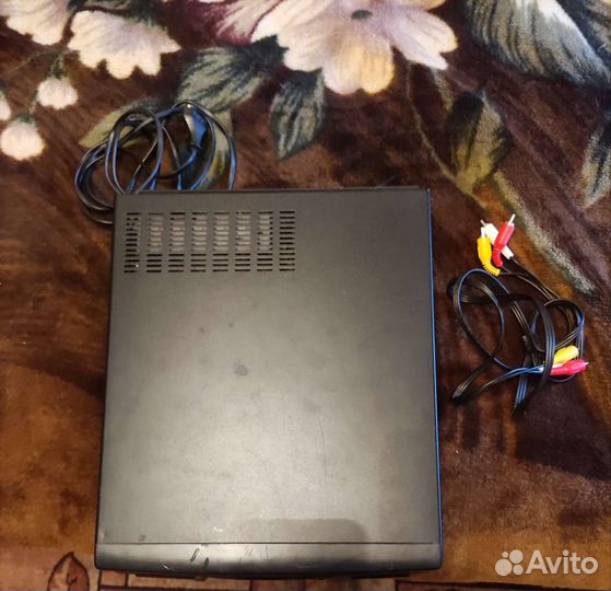 Видеомагнитофон goldstar RN830AW