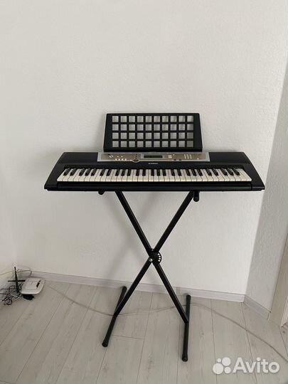 Синтезатор yamaha PSR-R200