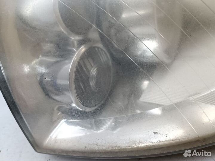 Фара правая Volkswagen Sharan