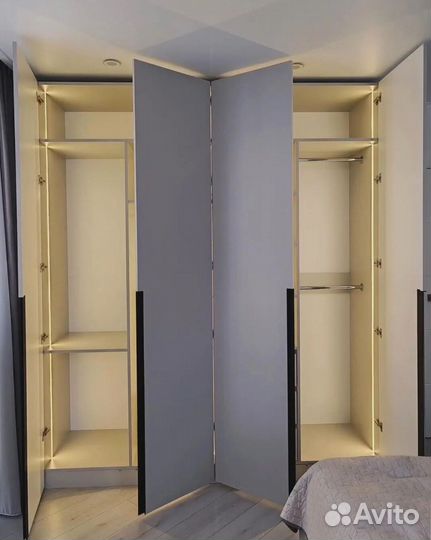 Распашной шкаф