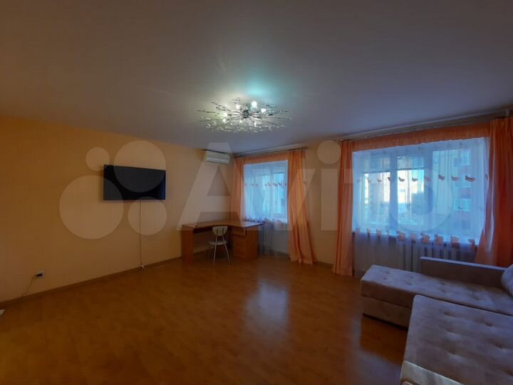 3-к. квартира, 90 м², 5/12 эт.