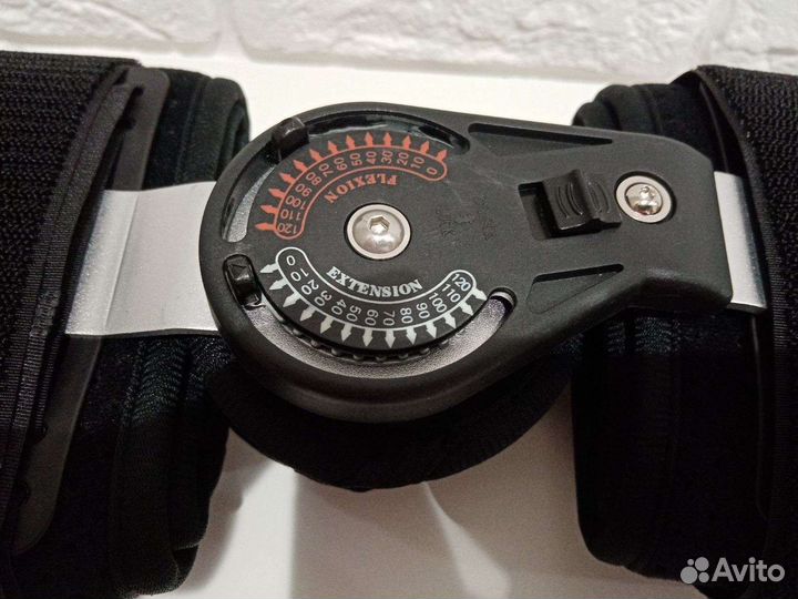 Ортез на коленный сустав