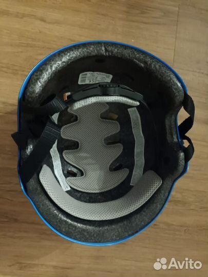 Шлем велосипедный детский,наколенники,налокотники