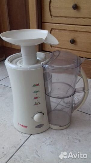 Кофеварка капельная(Франция) 2шт, соковыжималка