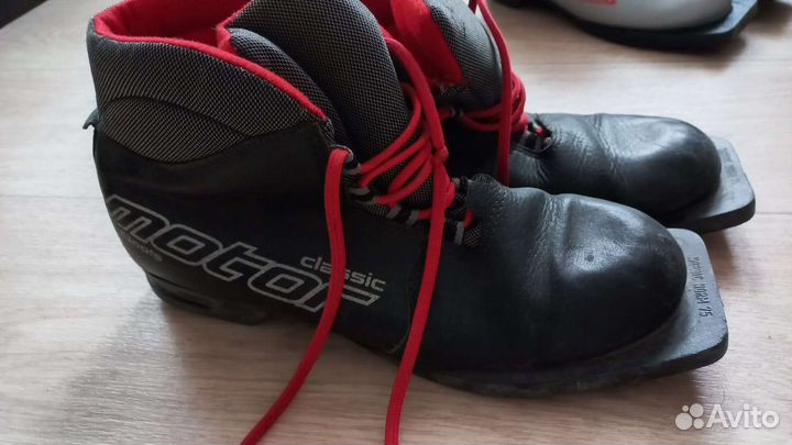 Беговые лыжи с палками