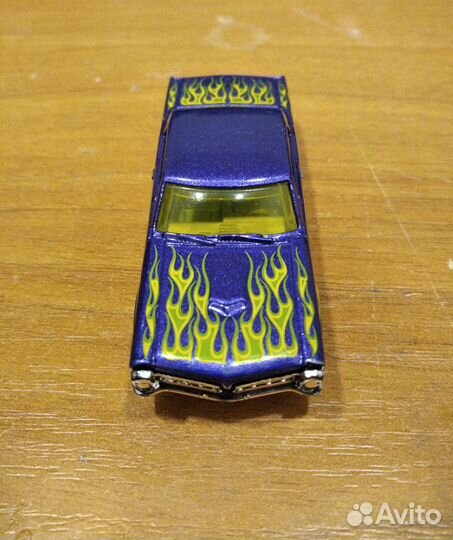Машинка Hot wheels '65 Pontiac GTO Purple 2016