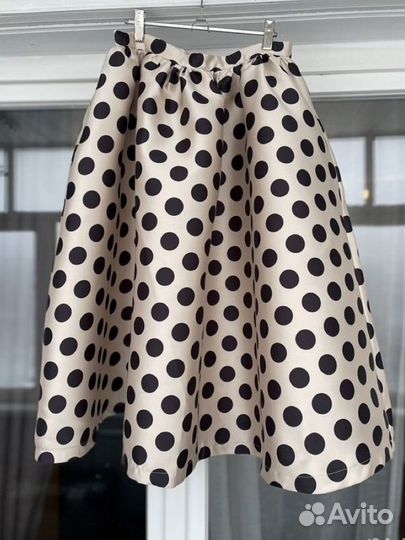 Юбка атласная в горох, размер 44-46