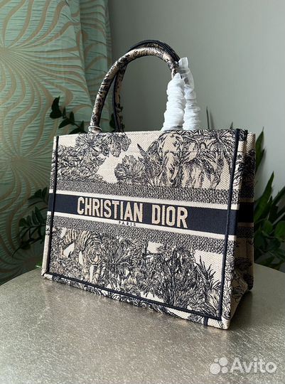 Сумка женская Dior Book Tote, средний формат