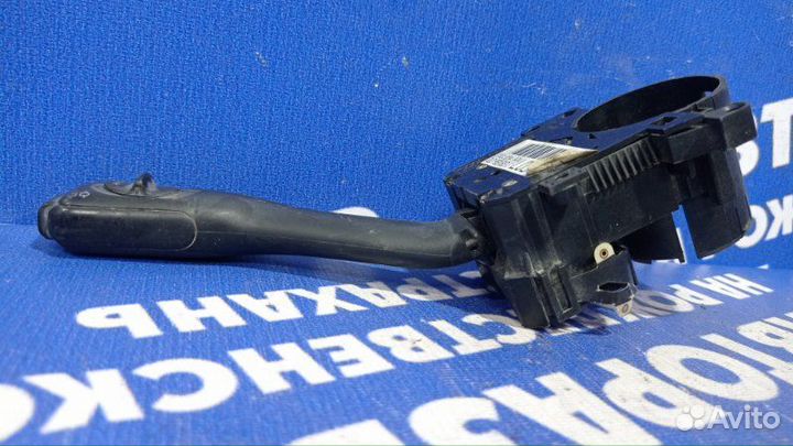 Переключатель поворотов Audi A6C5 седан 2001