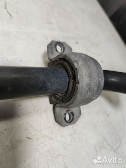 Стабилизатор подвески задний Volkswagen Teramont