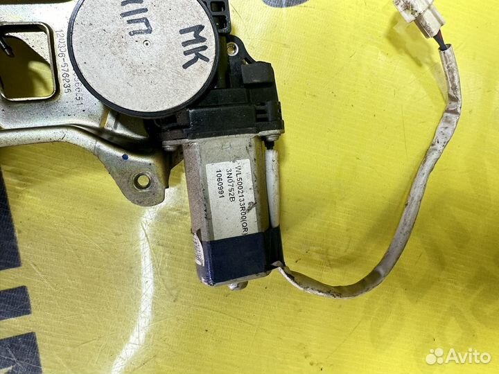 Стеклоподъемник передний правый Geely MK