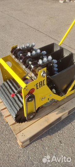 Сажалка для чеснока и лука 3-х рядная