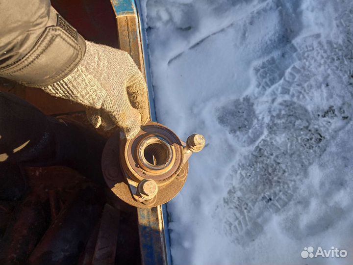 Передняя ступица Астра j GTC