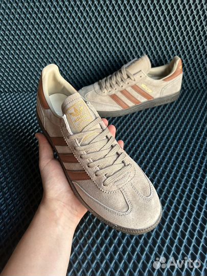 Кроссовки adidas handball spezial moscow beige