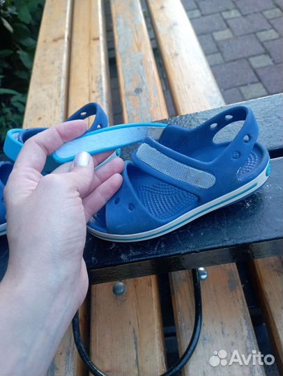 Сандали crocs звоните