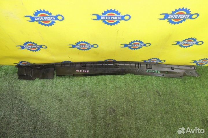 Подкрылок передний правый Toyota Crown azsh20