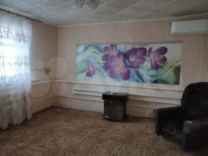 3-к. квартира, 55 м², 1/1 эт.