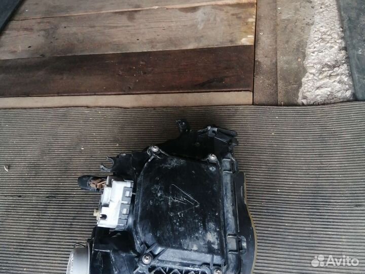 Фара Subaru legacy outback b13