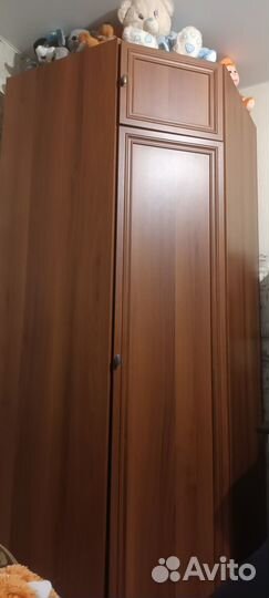 Продам угловой шкаф