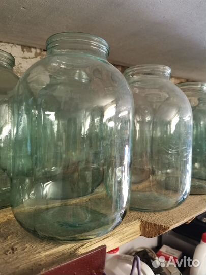 Банки стеклянные 3 литра отдам бесплатно