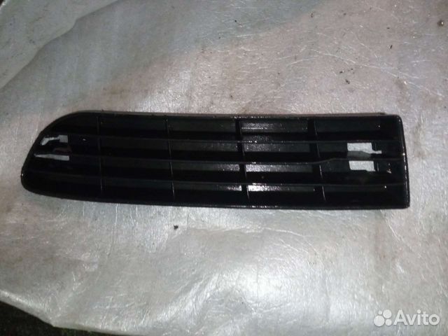 Audi A6 C4 решётка в бампер левая