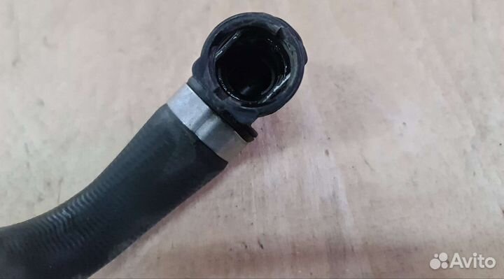 Патрубок радиатора АКПП Mercedes W205
