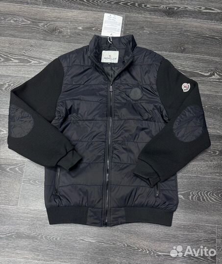 Курта Moncler