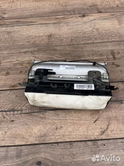 Подушка безопасности Land Rover Range Rover 4.4