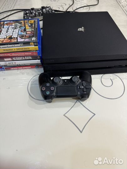 Sony PS4 pro 1tb