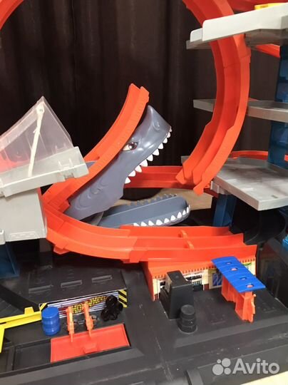 Парковка Hot Wheels - Невообразимый гараж