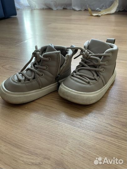 Ботинки демисезонные детские 24