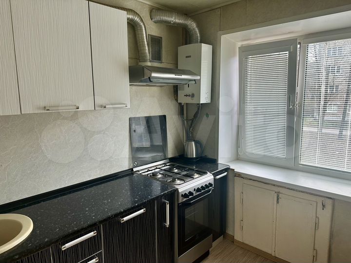 2-к. квартира, 42,7 м², 2/5 эт.