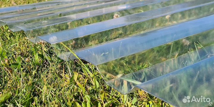 Монолитный профилированный поликарбонат