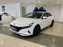 Hyundai Elantra 1.6 AT, 2021, 27 000 км, с пробегом, цена 2 299 000 руб.