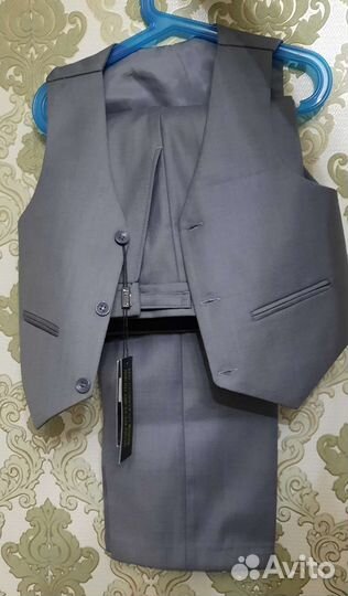 Костюм для мальчика новый