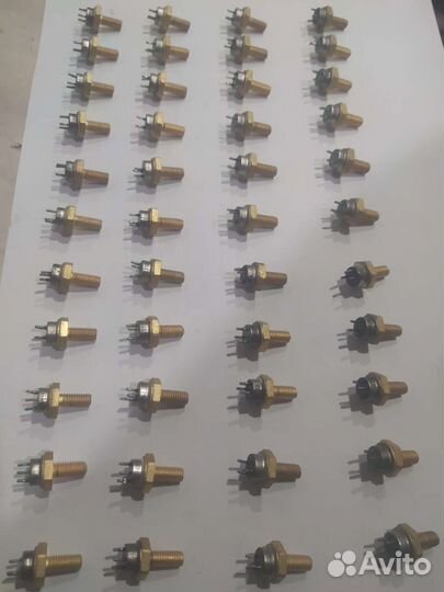 Транзисторы кт 907А, 606б