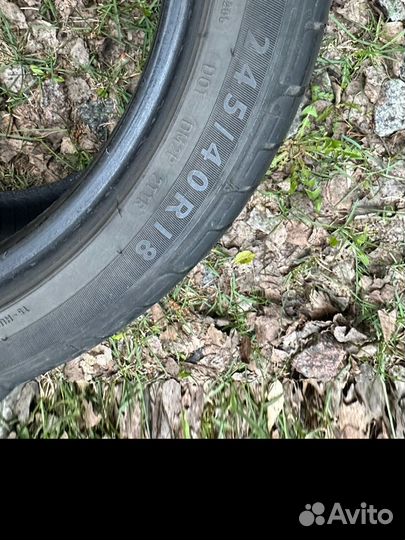 Dunlop SP Sport Maxx 245/40 R18 и 275/35 R18