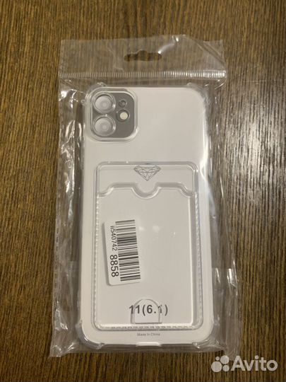 Чехол на iPhone 11