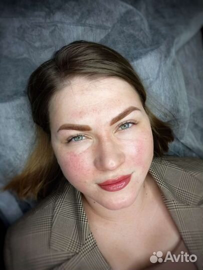 Пудровые брови, бархатные губы, межресничка