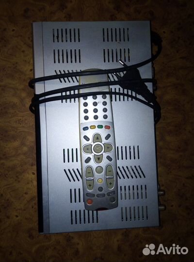 Спутниковый ресивер триколор DRE-5000