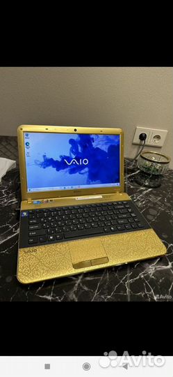 Ноутбук Sony Vaio PCG-61211V