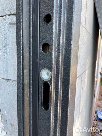 Входные двери уличный вариант