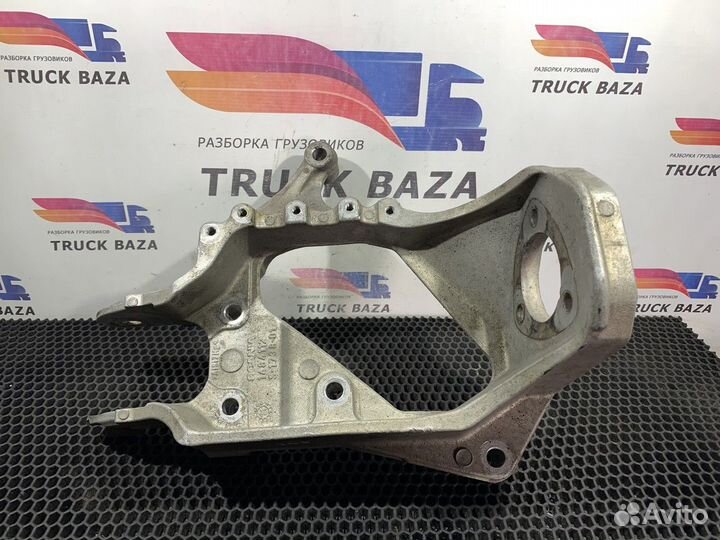 Кронштейн амортизатор кабины правый