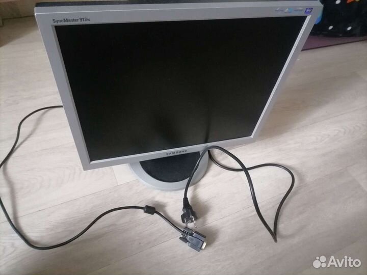 Монитор Samsung