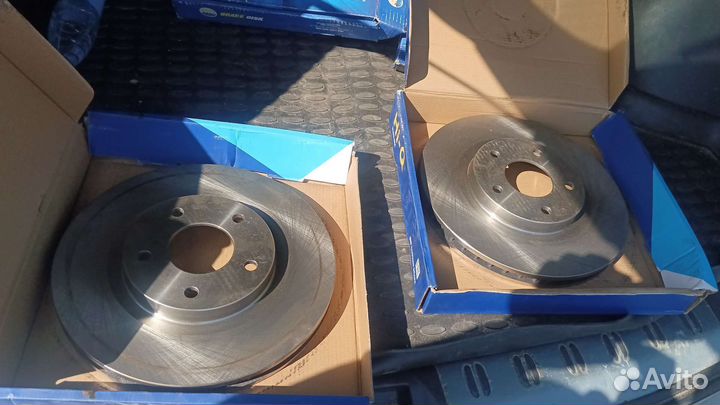Диски тормозные передние