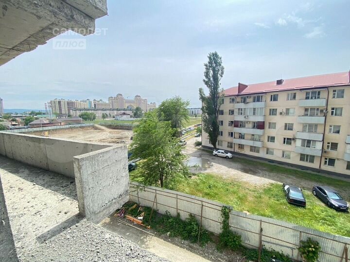 2-к. квартира, 102 м², 4/25 эт.