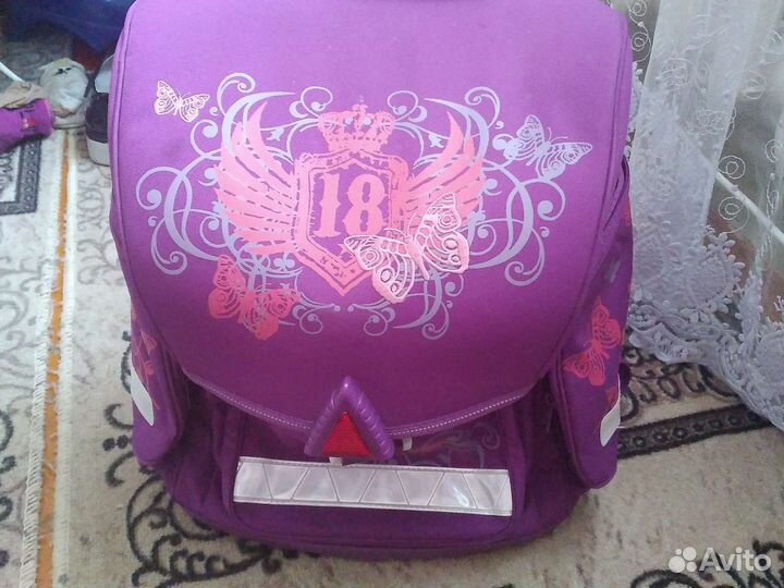 С ортопедической спинкой