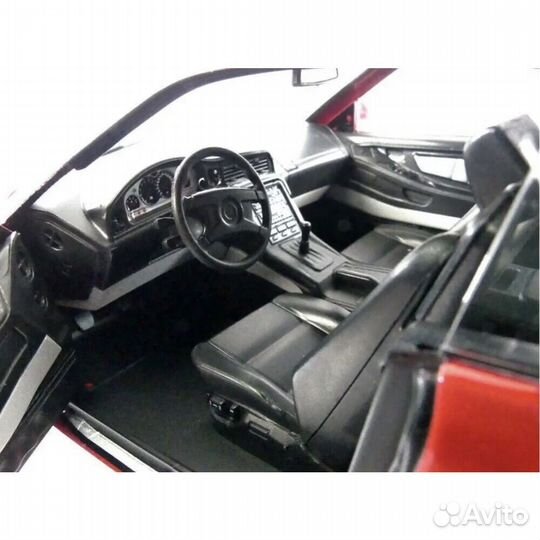 BMW 850 CSI solido 1/18