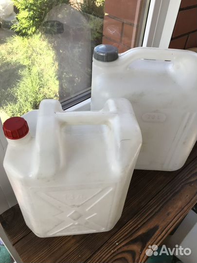 Удобные канистры со сливом для воды 10 - 28 литров